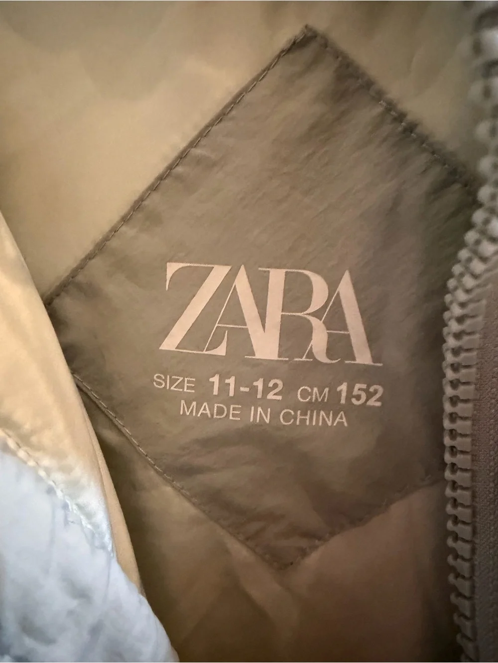 Zara light pale